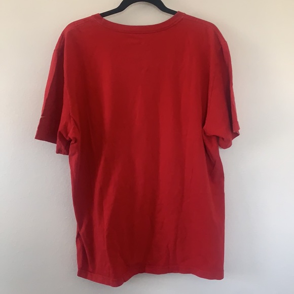 Nike Men’s San Francisco 49ers Scarlet and Gold Kaepernick Knows T Shirt - Picture 5 of 6